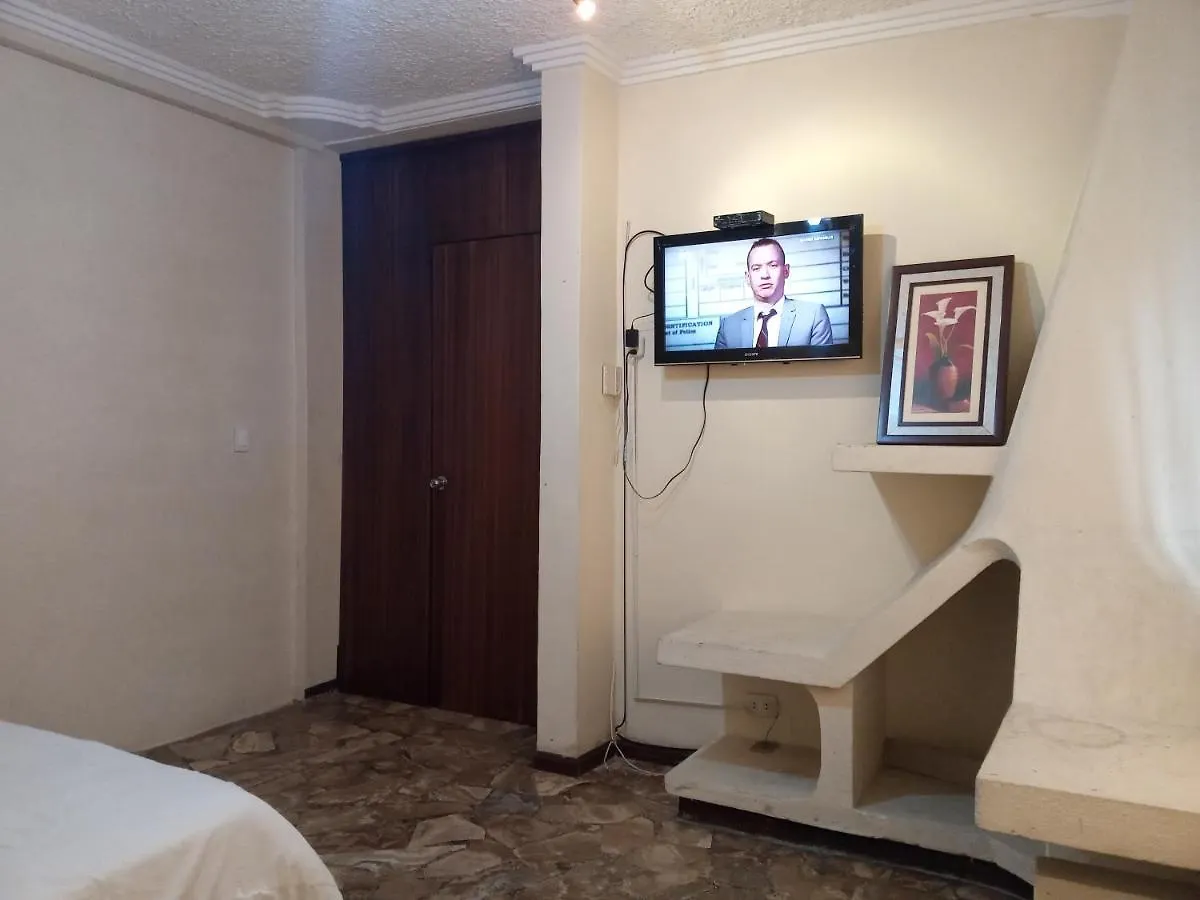 Hostal Rest House Cuenca 2*,